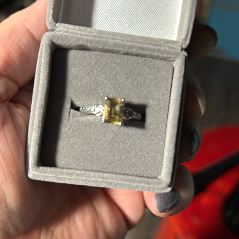 Avon Citrine ring size 9